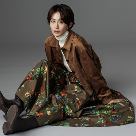 Flower dress code 大人が似合うビターな花柄 Starring by MARIA KAMIYAMA