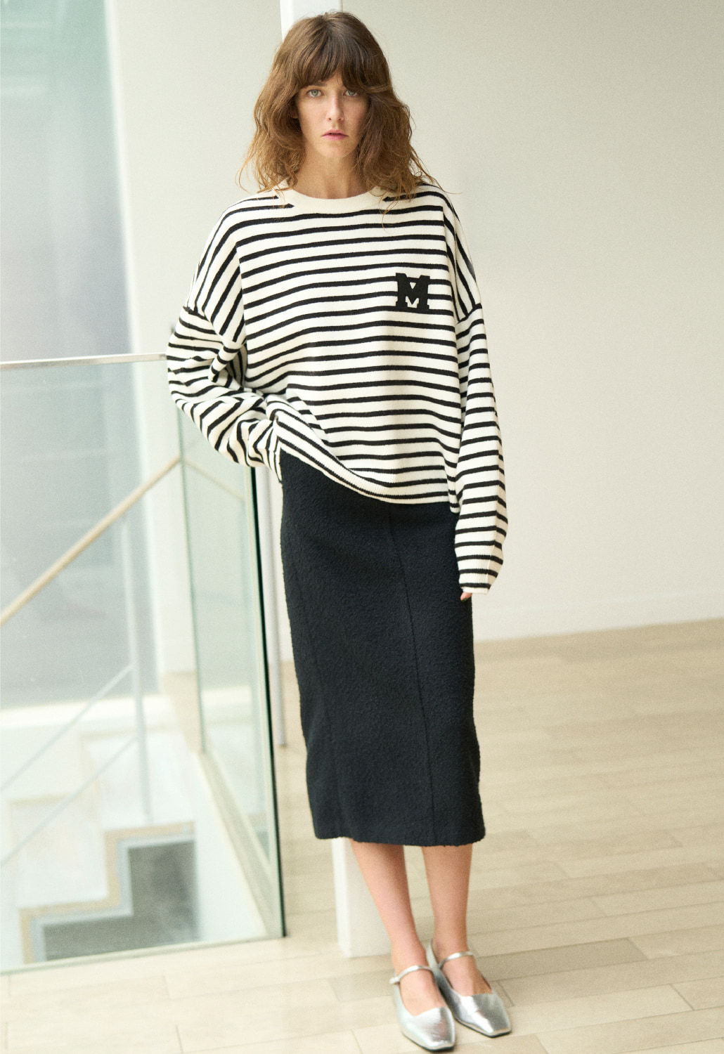 Knit Tops 10,340yen / Skirt 10,890yen / Shoes 10,890yen
