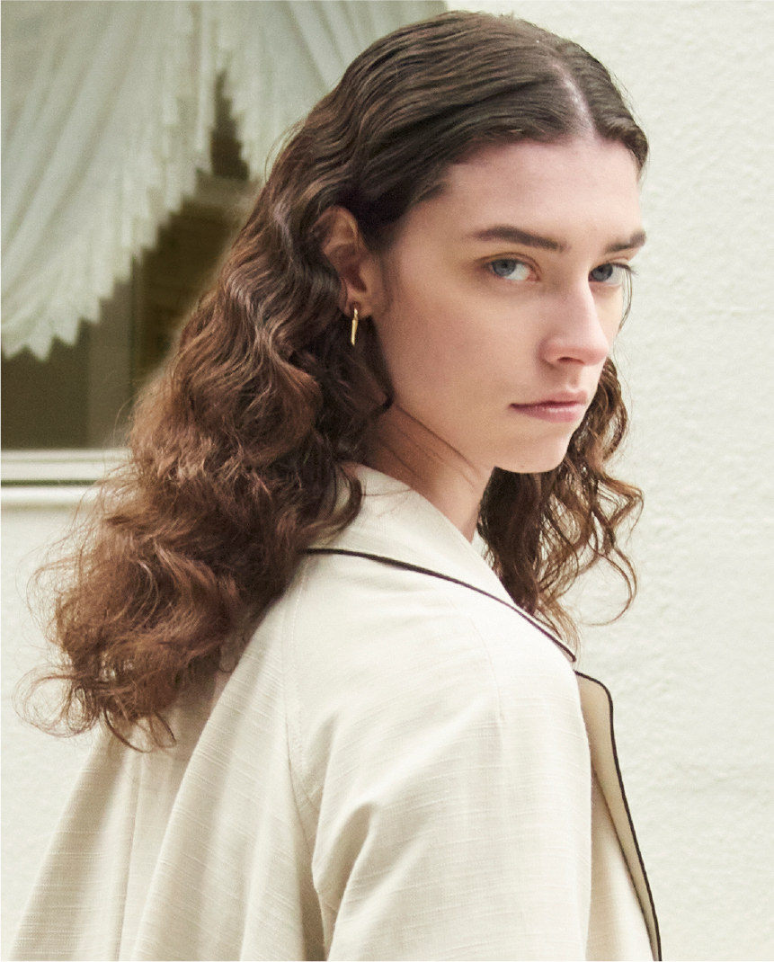 Sophie business basic style Scene a.