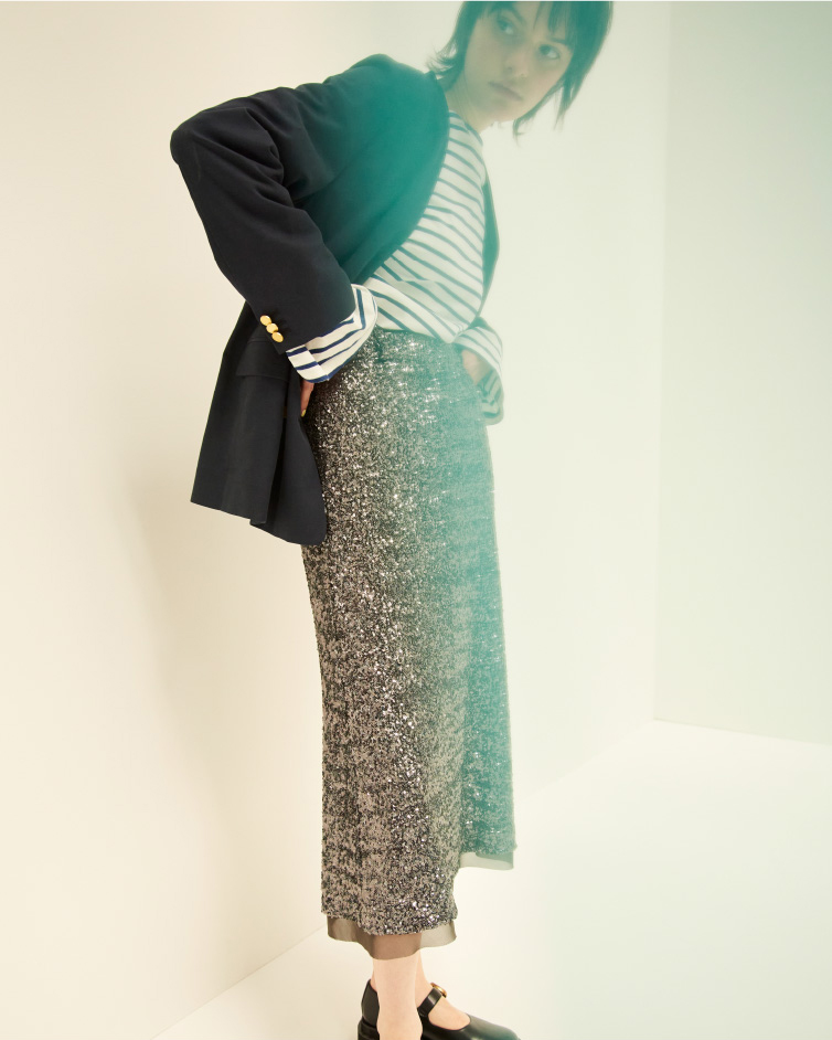 JACKET 17,600YEN TOPS 18,700YEN SKIRT 16,940YEN SHOES 16,500YEN