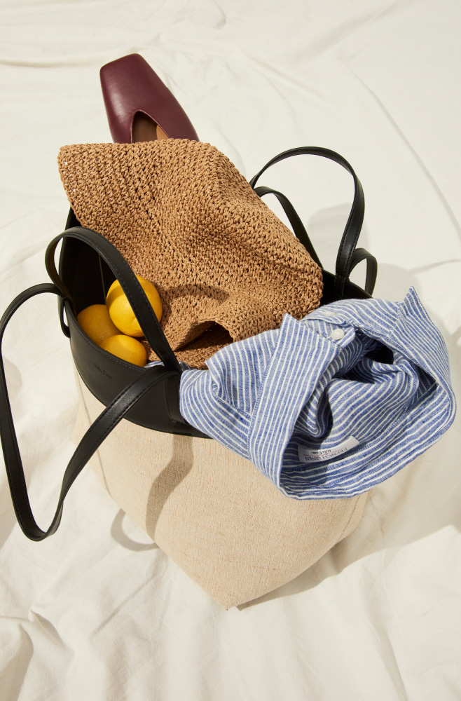 BAG 16,940YEN SHIRTS 9,900YEN HAT 7,260YEN SHOES 12,100YEN