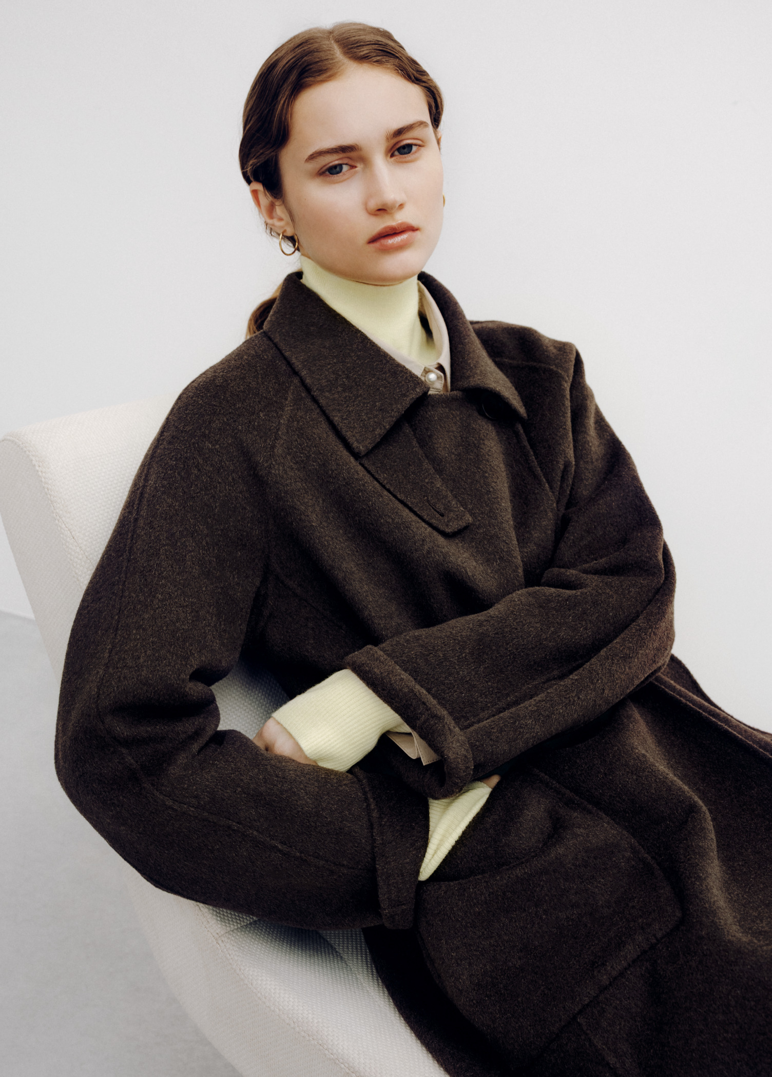 Mila Owen 26’winter collection “monday holiday”