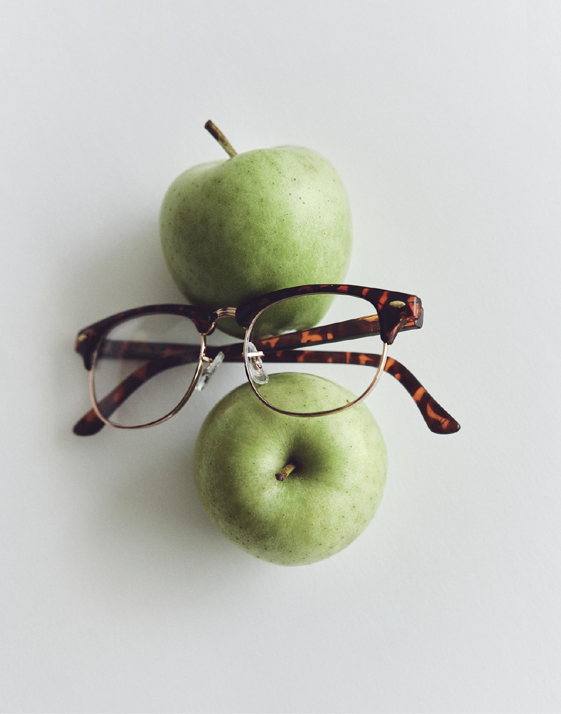 ハーフリムフレームダテメガネ