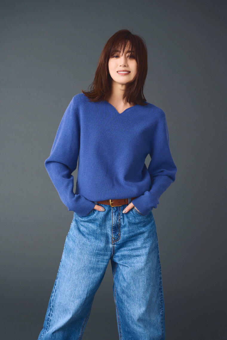 Mila Owen - 【試着のみ美品】ミラオーウェン 蓄熱デコルテニットプルオーバー ブルー 東原亜希が魅せる毎日着たいウォッシャブルニット │ Mila Owen