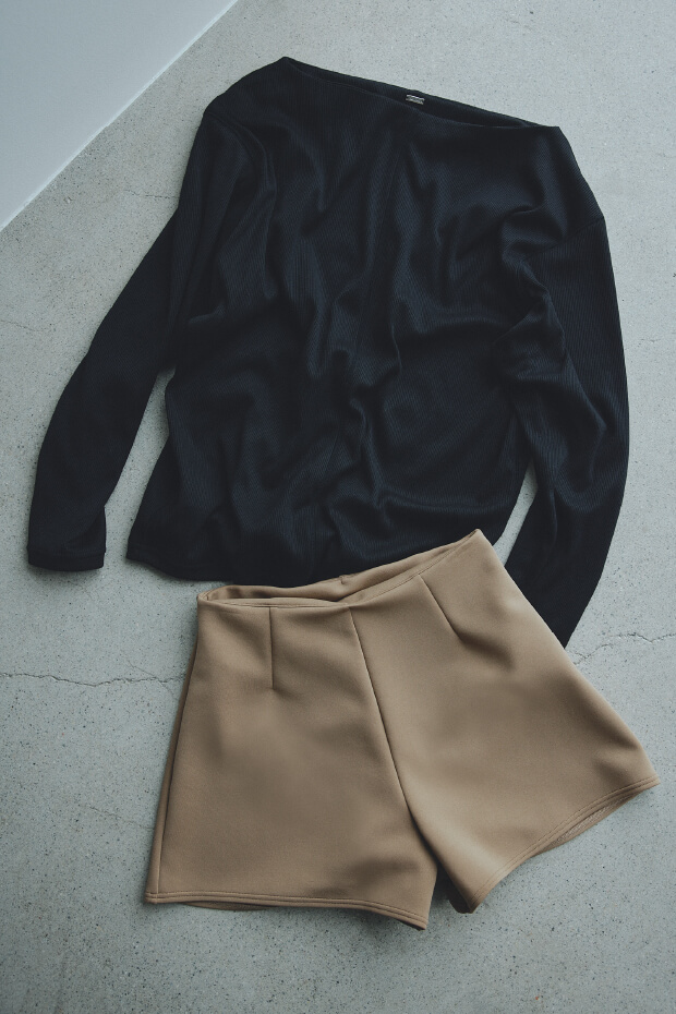 Tops 8,470yen Pants 8,470yen