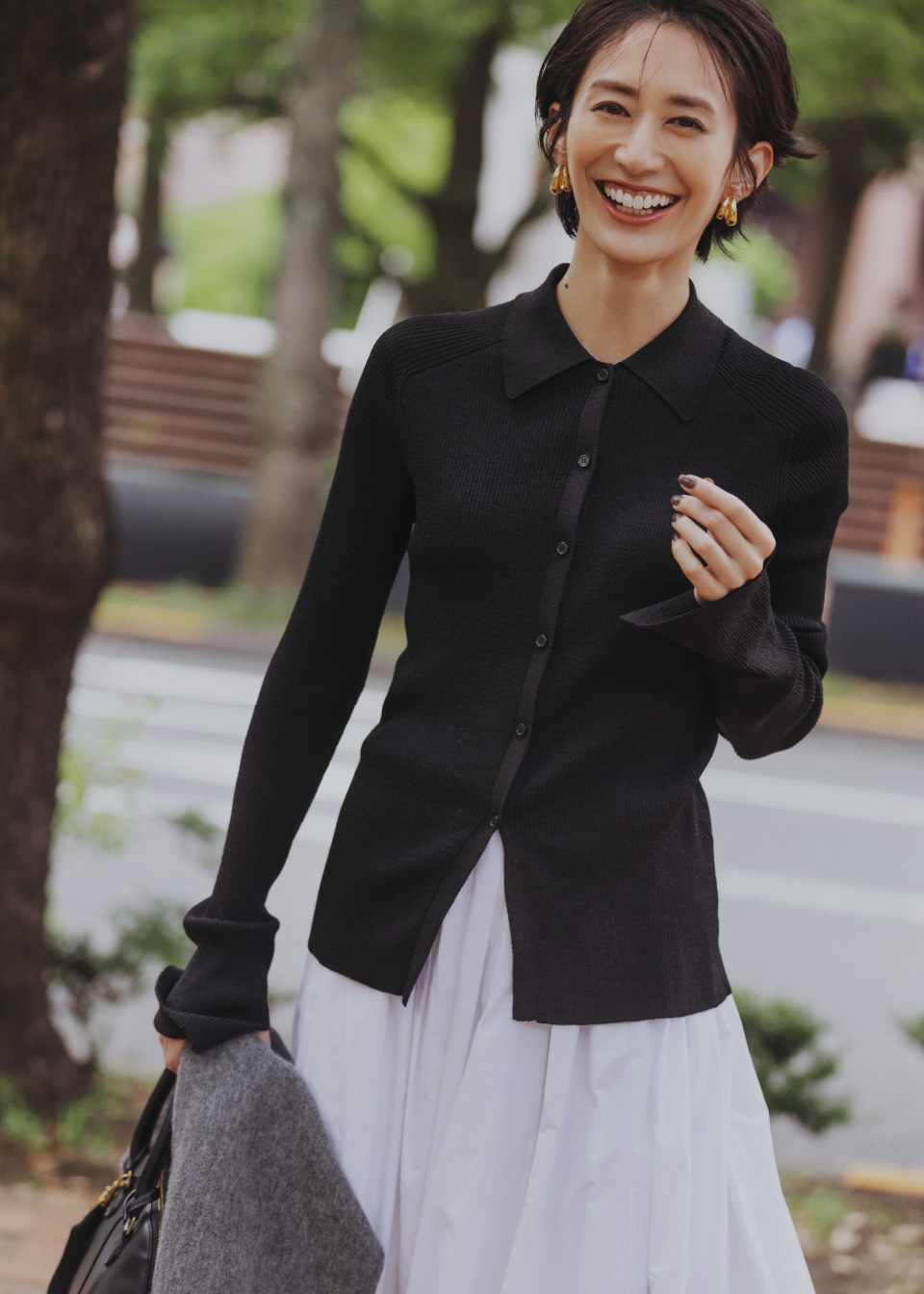 寒暖差が激しい季節に！「毎⽇オシャレなママ」が叶う【⼀週間コーデ