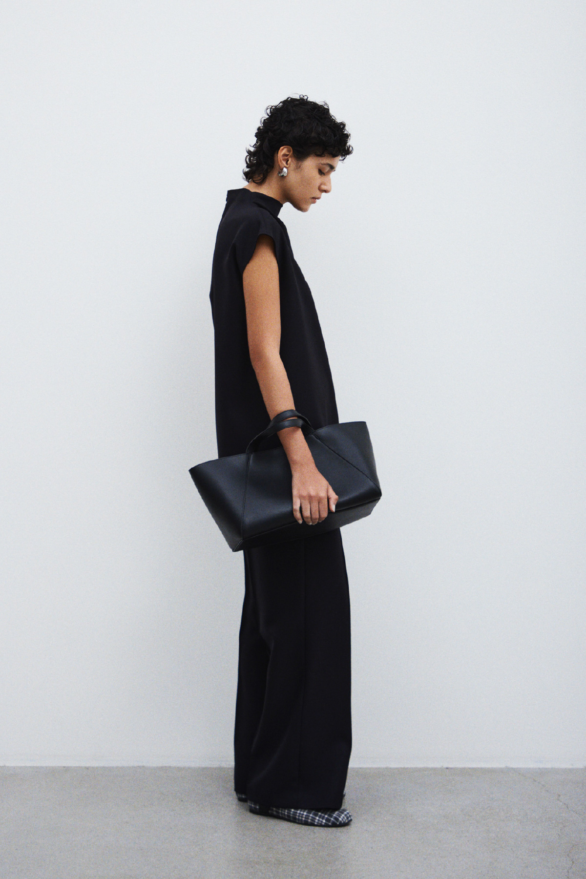 ESSENTIAL BLACK & CHECK