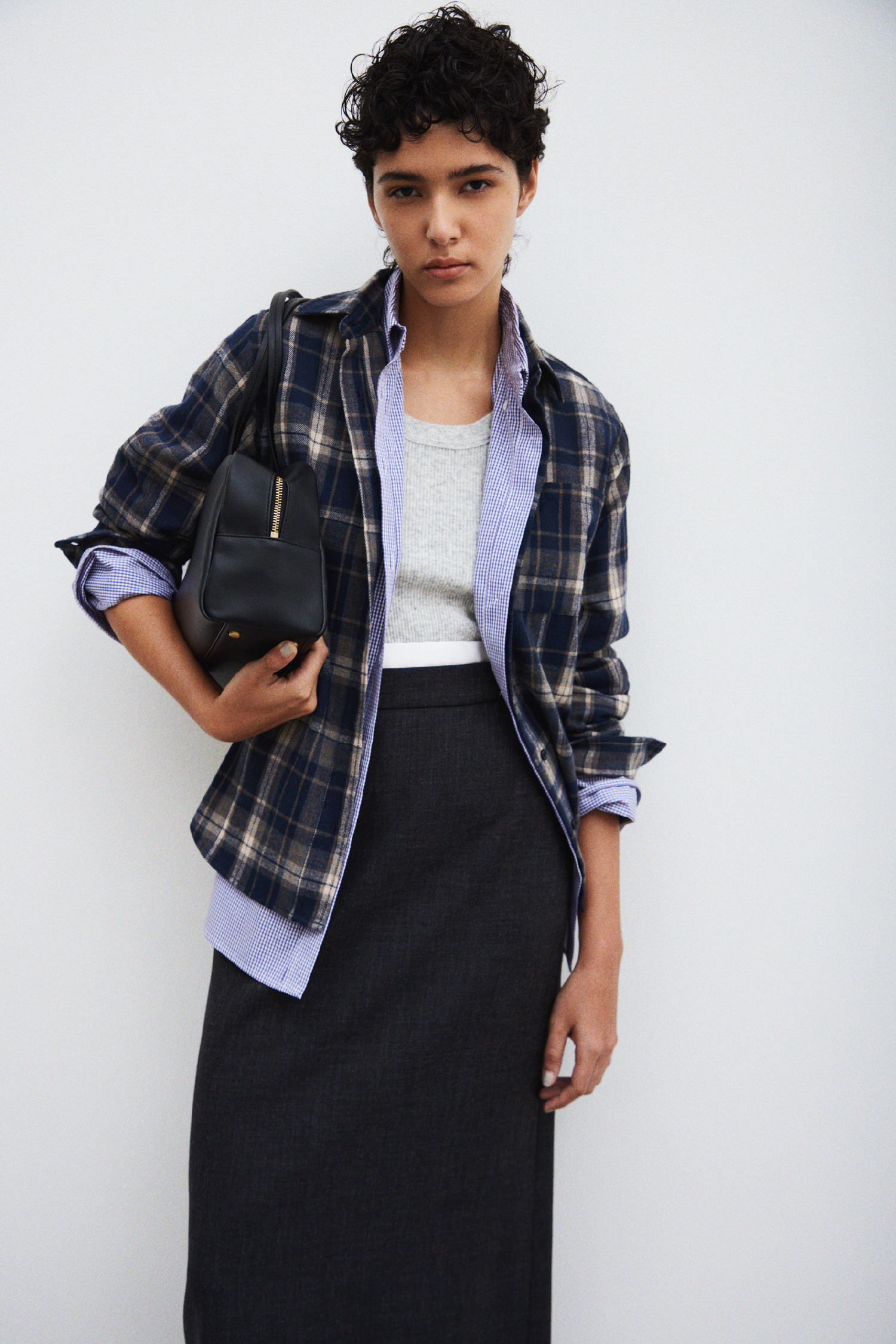 ESSENTIAL BLACK & CHECK