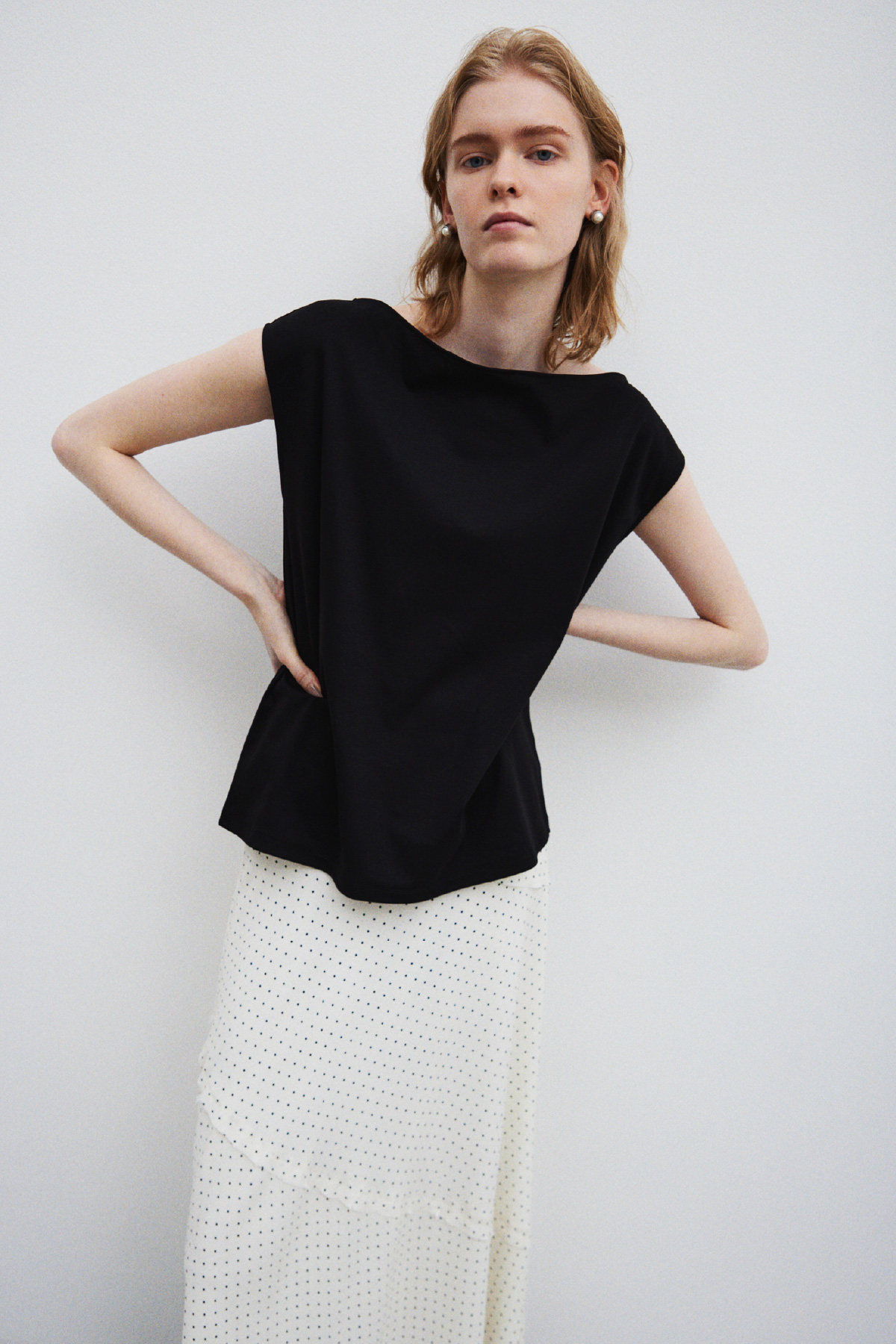 ESSENTIAL BLACK & CHECK