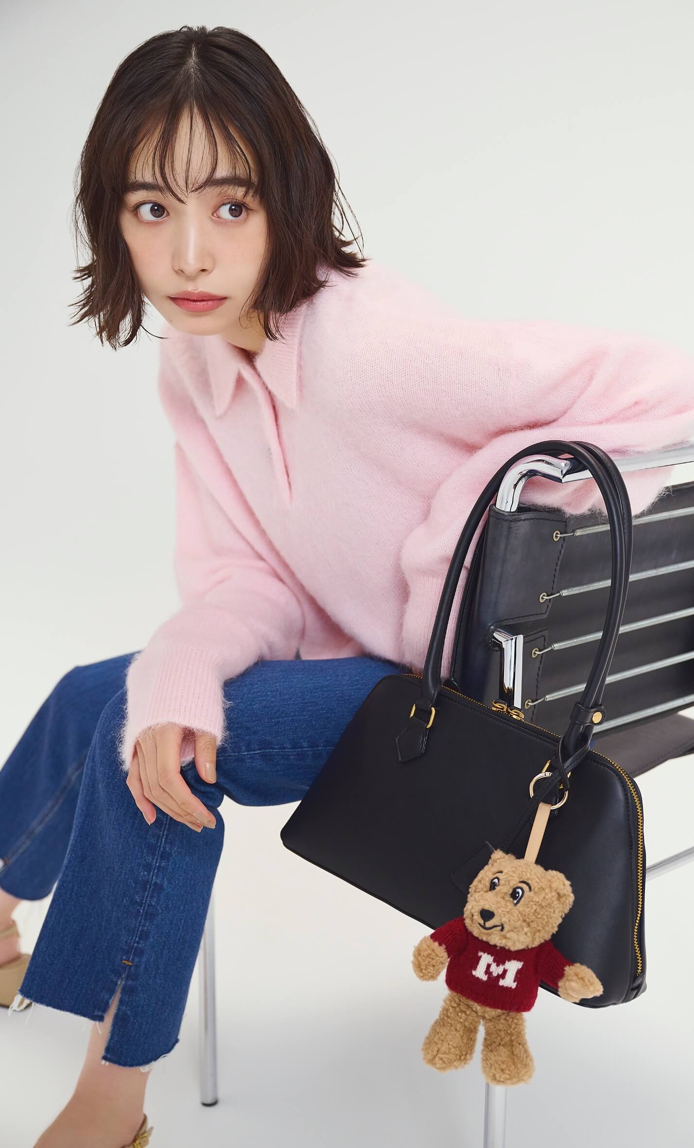 ボストンショルダーバッグ、MILAOぬいぐるみチャーム、リボンスリングパンプス、メタルラインストーンドロップイヤリング