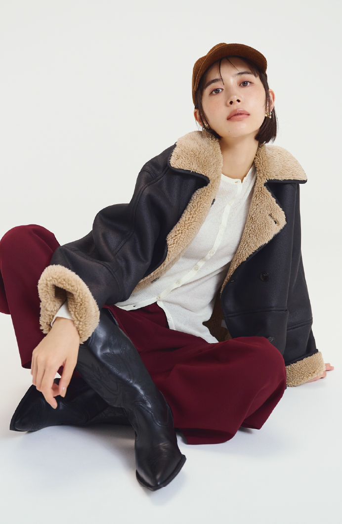 ウエスタンショートブーツ、モチーフパールストーンピアス