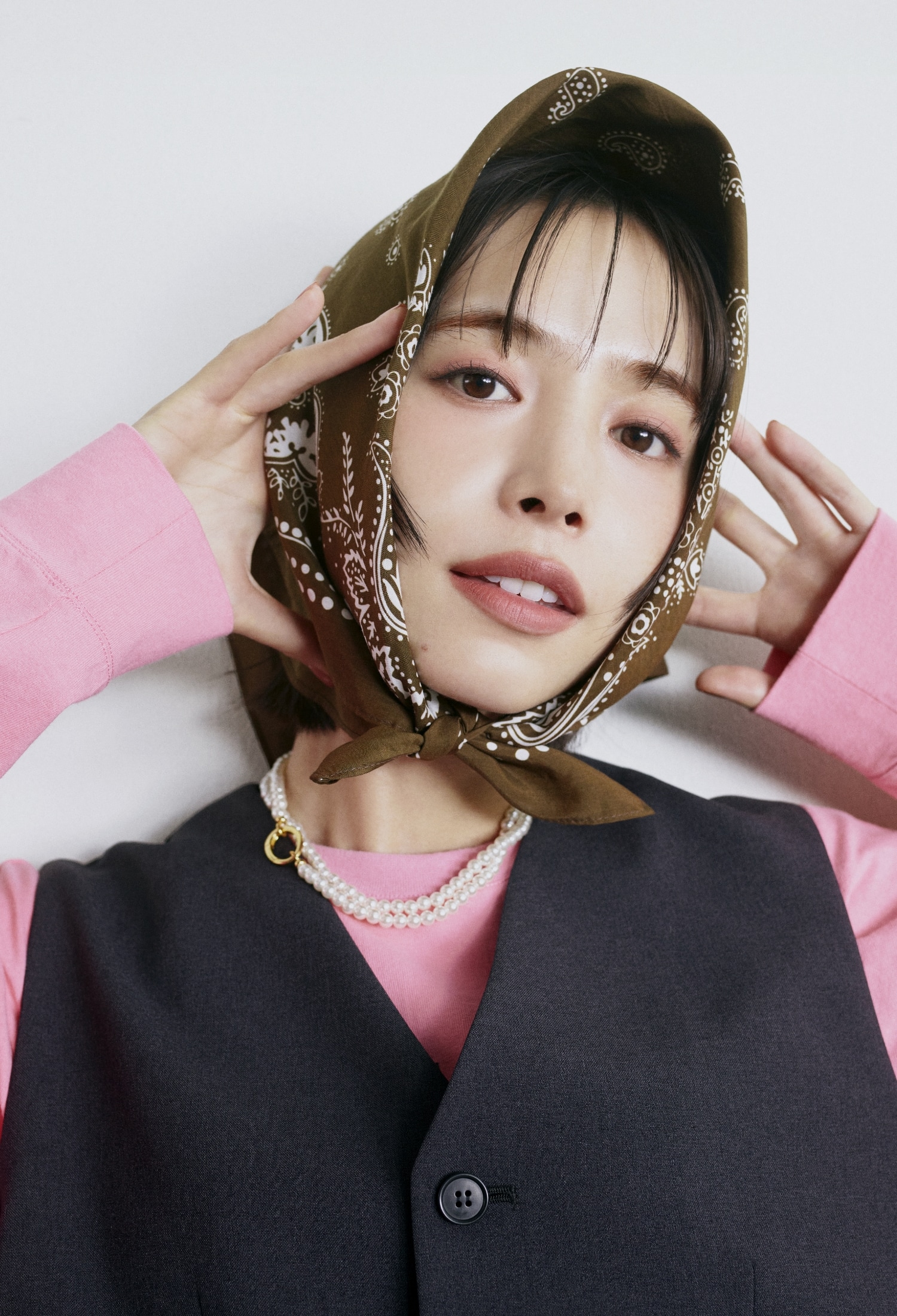 同コーディネートのバストアップ写真