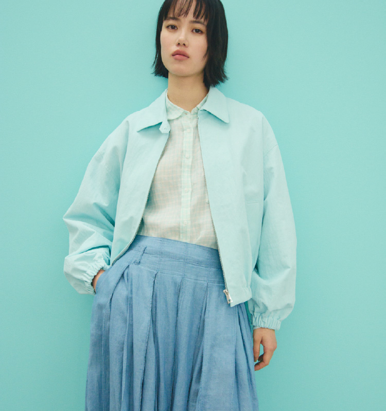 同コーディネートの別ショット