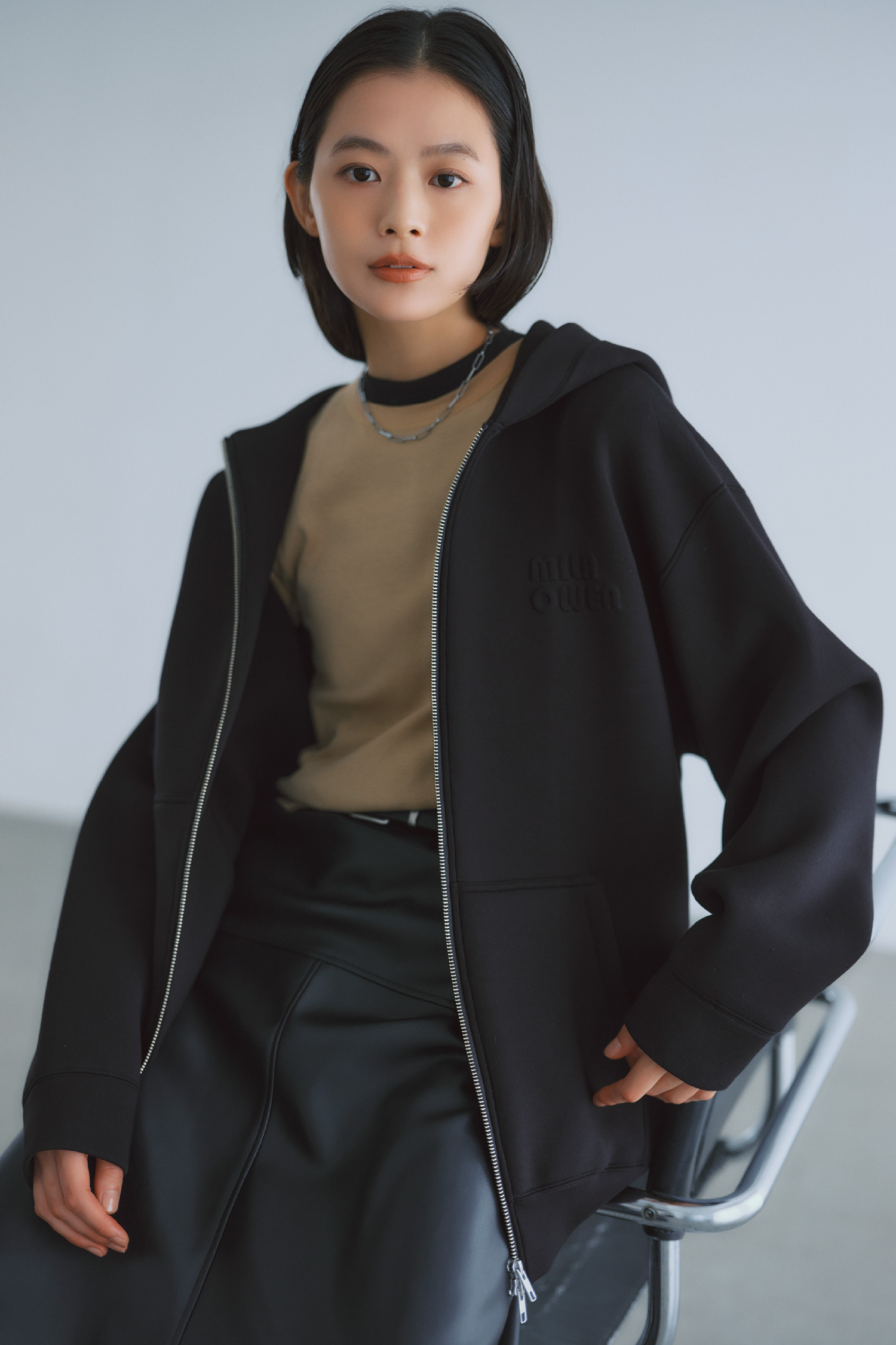 ONLINE LIMITED modern and expressive │ Mila Owen（ミラ オーウェン