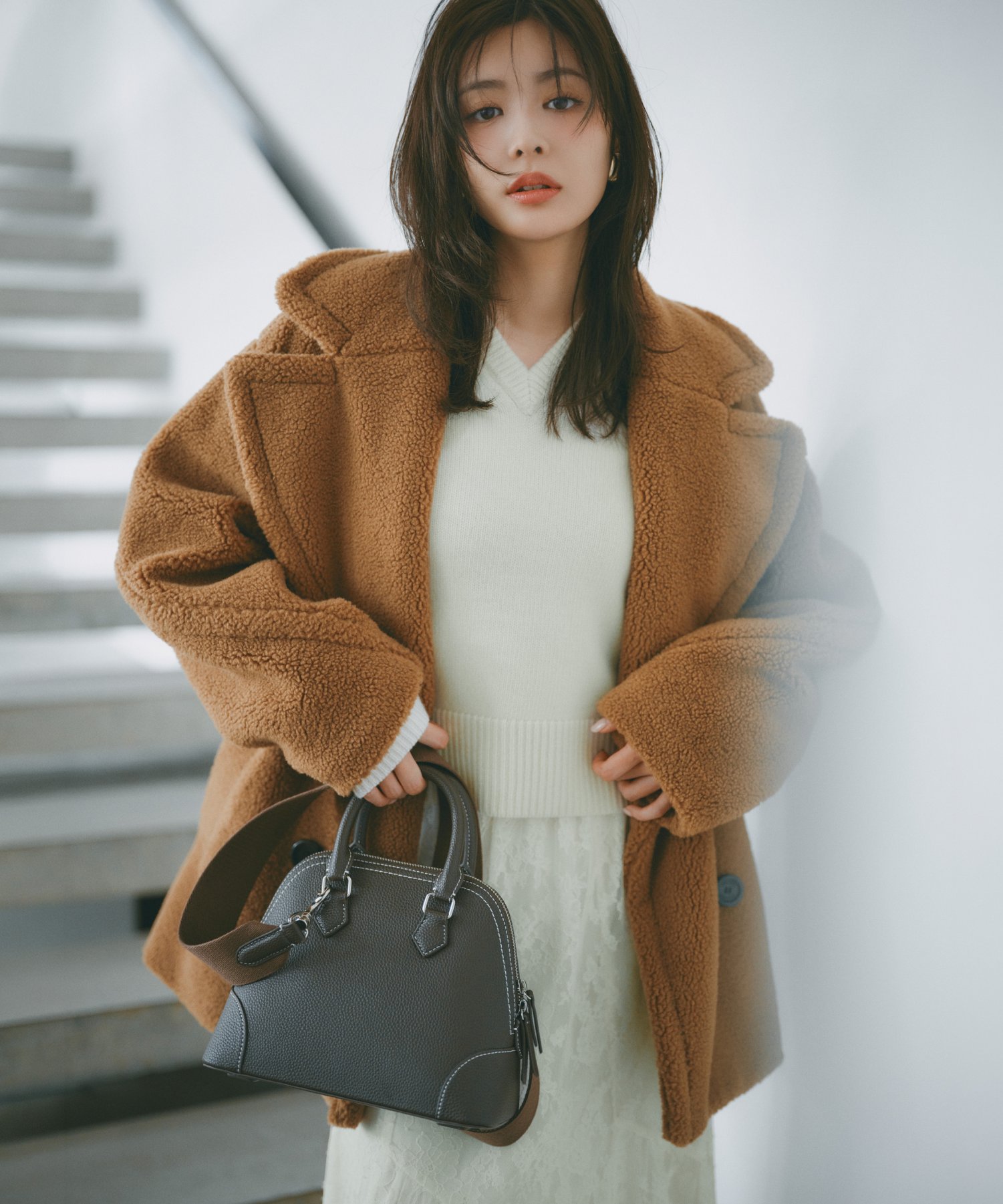 美品＊ミラオーウェン　接結ハーフ丈　ピーコート　ピンク　ゆったり　オーバーサイズ OUTER COLLECTION Starring by SEIKA FURUHATA │ Mila Owen（ミラ