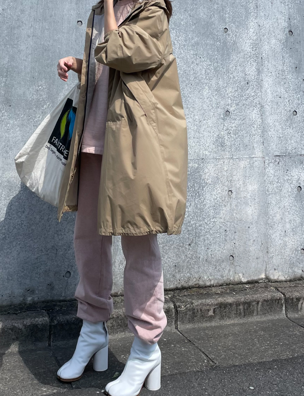 ★セール★ミラオーウェン　ベージュ×黒ユーティリティロングコート　マウンテン Water repelling Coat デイリー使いしやすい本格撥水ユーティリティー