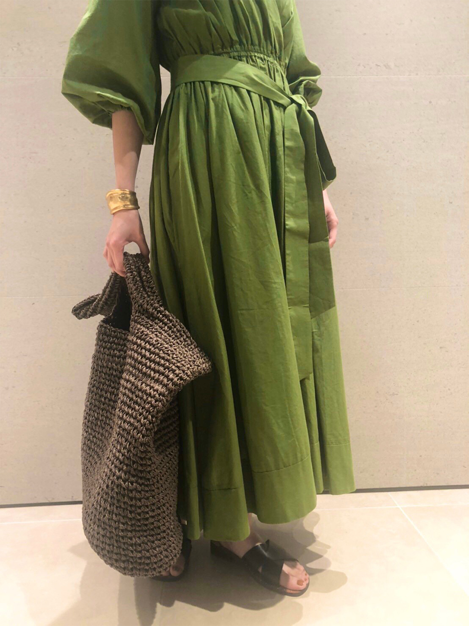 Mila Owen（ミラオーウェン）の「カシュクールギャザー